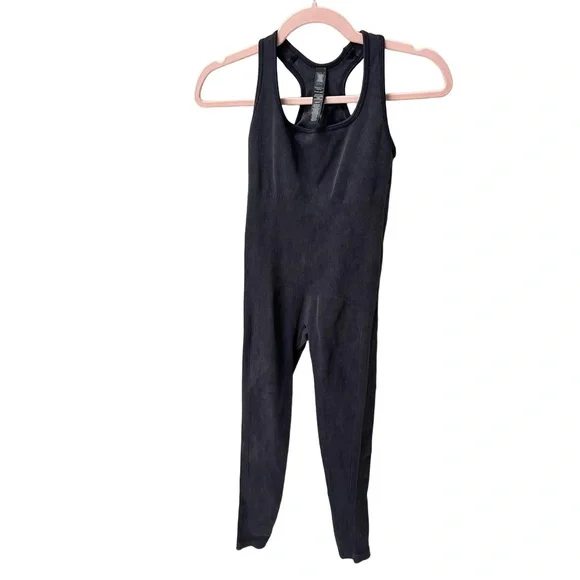 Savage X Fenty Womens Medium Black Ribbed Racerback Activewear Jumpsuit - Picture 3 of 10